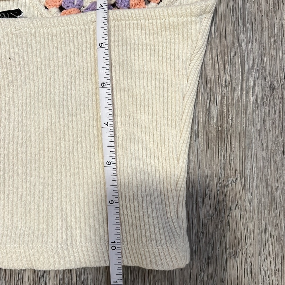 Zara Boho Crocheted Ribbed Crop Top​​​​​ - Picture 6 of 9